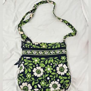 VERA BRADLEY CROSSBODY